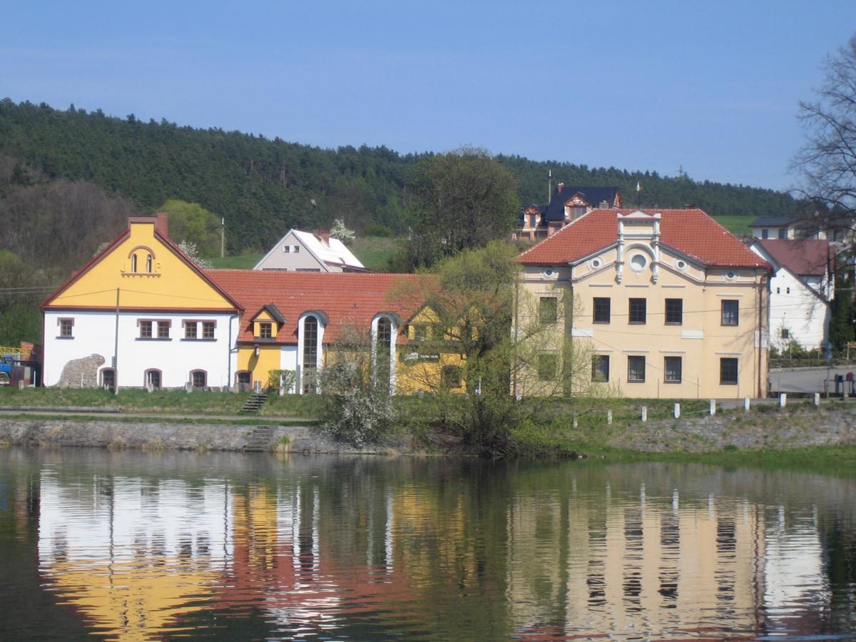 Penzion Patak Kamyk nad Vltavou Eksteriør bilde